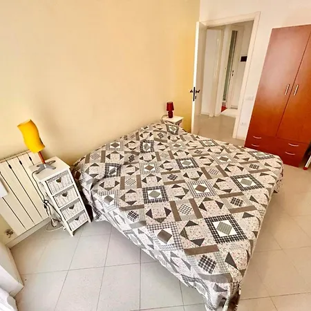 Apartment Quadrilocale Pesca A *